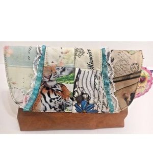 WOMEN'S COLOMBIAN  ENVELOPE CLUTCH/BAG.